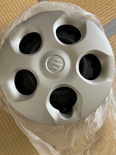 ズズキアルト、2024-6納車の純正ホイール