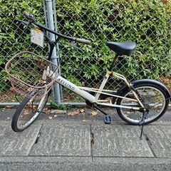 【リサイクルショップどりーむ鹿大前店】No.1489　20インチ自転車　シティサイクル　ホワイトカラー　鍵付き　※ライト無しの画像