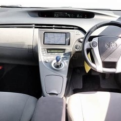 【ローン審査通過率95％！ローンお任せください！】トヨタ プリウス 　Ｓ　ＬＥＤエディションの画像