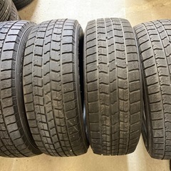 2022年製 GOODYEAR 215/60R17 4本 冬タイヤ エルグランドエスティマアルファードなどに 溝あり