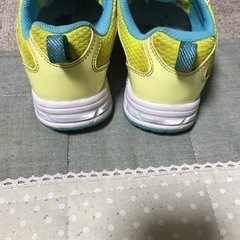 子供用雨の日用シューズの画像