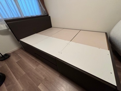 ダブルベッドフレーム