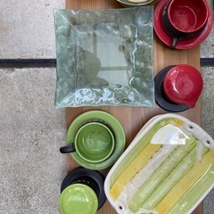 食器　お皿、コップなどの画像