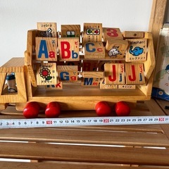 知育玩具♡木のおもちゃトラック