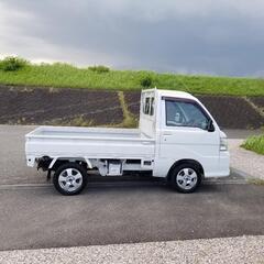 美車　ハイゼットトラック　パワステ・オートマ・エアコン・4WDの画像