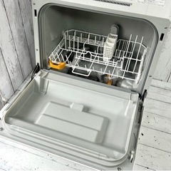 札幌市内配送可 美品 22年製 Panasonic パナソニック プチ食洗 食器洗い乾燥機 NP-TCR4-W 3人用の画像