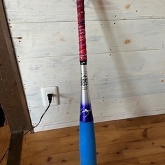 軟式残り赤バット少年野球用のみ(青ビヨンドMAX決まり)の画像