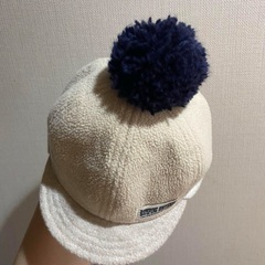 ベビー ぽんぽん付き帽子44cmの画像