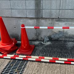 ②カラーコーン　10個　コーンバー2ｍ　3本　まとめてセット売り　の画像