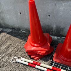 ②カラーコーン　10個　コーンバー2ｍ　3本　まとめてセット売り　の画像