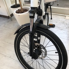 Besv電動アシスト自転車20インチホワイト×ブラック【トレファク堺福田店】の画像