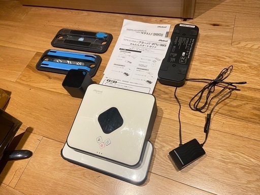 中古美品 iRobot アイロボット Braava ブラーバ 380j 床拭きロボット お掃除ロボット ロボット掃除機 水拭き 乾拭き 通電 動作確認済み 最終値下げ‼️