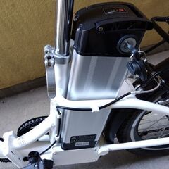 20インチ折りたたみ フル電動自転車 6段変速