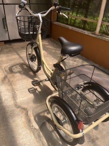 ★取引中★【使用回数2回】※定価20万円　 電動三輪自転車　