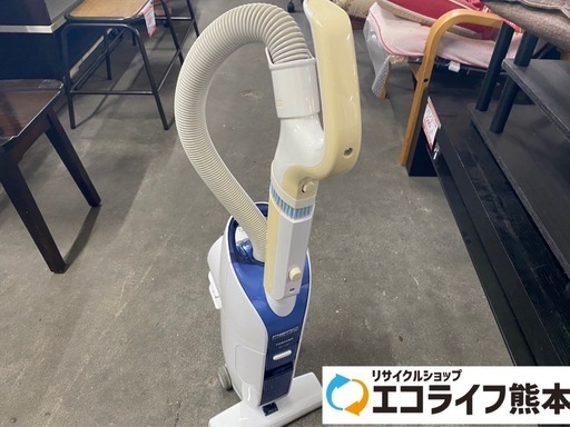 2015年製　TOSHIBA 掃除機　VC-TYE7