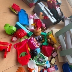おもちゃセット トーマス、しまじろう、ハッピーセットの画像