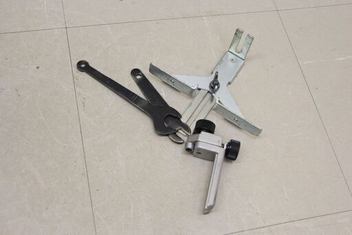 makita マキタ トリマ 3707F トリマー 切削工具 木材加工 電動工具 道具 工具 大工道具 DIY ハンドツール 動作品 