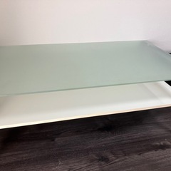ガラステーブル
