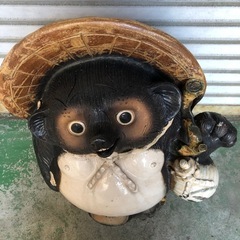 たぬき　置き物　陶器　信楽焼？の画像