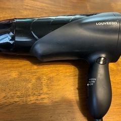 LOUVREDO ヘアドライヤーの画像