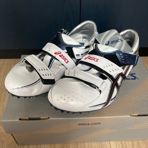 陸上スパイク asics タイガーパウ サイバーブレードCZ  TTP732