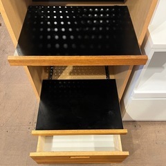 《売約済》【池上店】unico ウニコ HUTTE ヒュッテ HUTTE レンジ台 カップボード カウンター キッチン収納 レンジボード　🚚 運搬無料エリア有 / 品川区 リサイクルショップ ランバールーム 武蔵小山店 ◀︎ 武蔵小山パルム 戸越銀座 隣 ヒュッテ レンジボード レンジ台 キッチンシェルフ 末次家具 廃盤品の画像