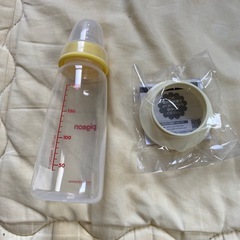 未使用！プラスチック哺乳瓶