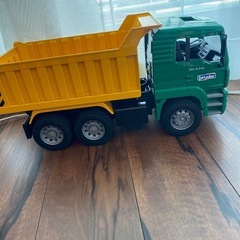 bruder ブルーダー　トラックの画像
