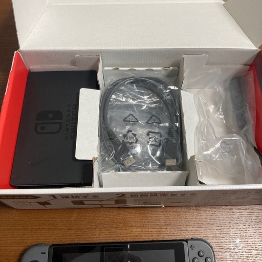 8/11まで！美品Nintendo Switchグレー 初期化済み