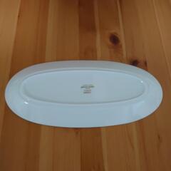 Pierrecardinの平皿長皿の画像