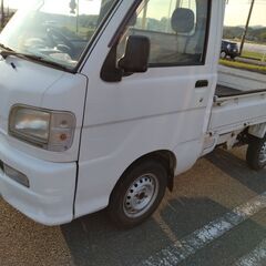 ダイハツハイゼットトラックの画像