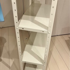 スチールラックの画像