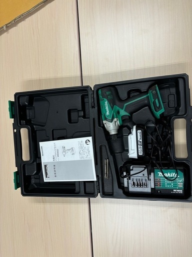 美品　マキタM695DS  14.4V インパクトドライバー