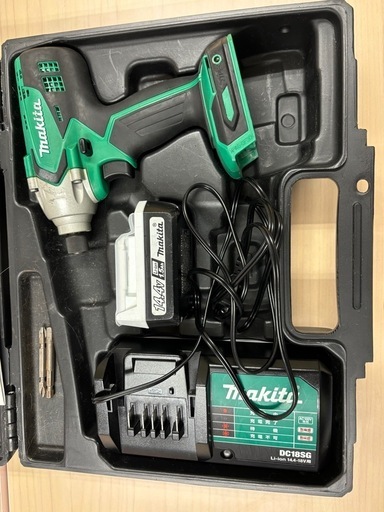 美品　マキタM695DS  14.4V インパクトドライバー