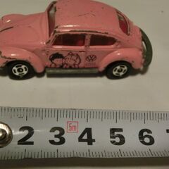 ★希少、★1977年、TOMICA（トミカ、フォルクスワーゲン　ビートル/ピンク　★F20です（詳しい方に）、年代物にご理解ある方のみ、★お問い合わせ前プロフィール必読ですの画像