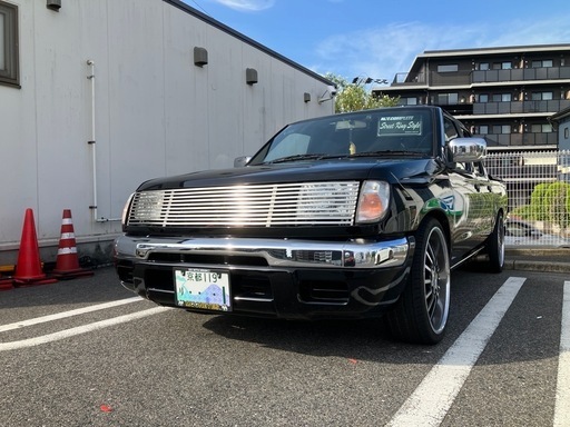 ダットサントラック、ファントムグリル、ビレットグリル