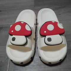 スリッパ新品　柔らかく可愛いキノコ