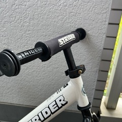 キックバイク　ストライダーの画像