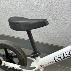 キックバイク　ストライダーの画像