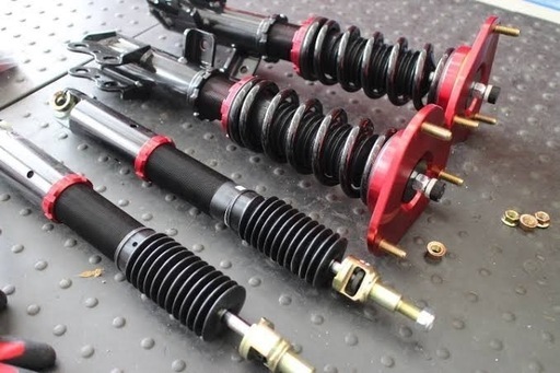 50プリウス車高調取り付け依頼