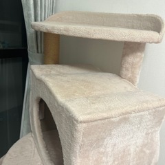 キャットタワーの画像