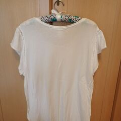 H＆M　レディースＴシャツ　フレンチスリーブ　レース入り　XLサイズの画像