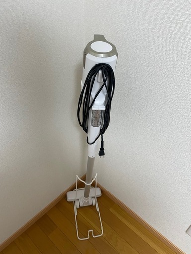 サイクロン掃除機\n