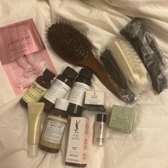 詰め合わせ　ヘアブラシ　トリートメント美容液　イブサンローラン等
