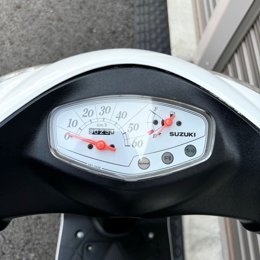 2868.定番人気　アドレスv50（白メーター）　バッテリー、シート、ミラー新品　千葉県柏市　即日配送、自走引き取りも可能