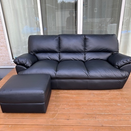 ニトリ 3人掛けソファ ブラックレザー定価98,000円