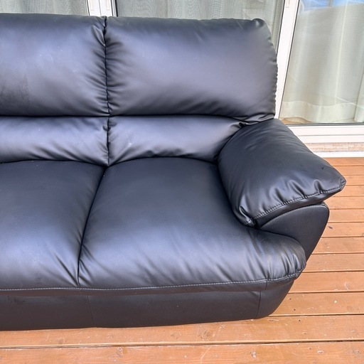 ニトリ 3人掛けソファ ブラックレザー定価98,000円