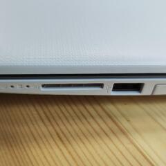 白くてキレイなノートパソコン　HP Notebook - 15-db0224auの画像