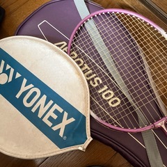 バトミントン　ラケット　パープルの画像