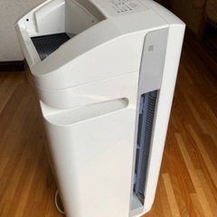 ダイキン　加湿空気清浄機　MCK70P-W の画像